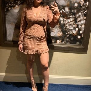 Long sleeve dress-worn once-size S